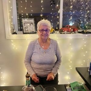 Meet your Posher, Agnes